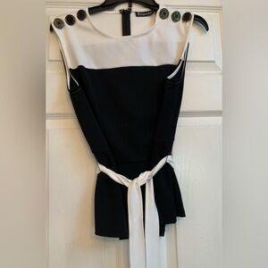 New York & Company Black/White Belted Top. Size: Small